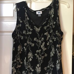 Large light sleeveless top. Like new